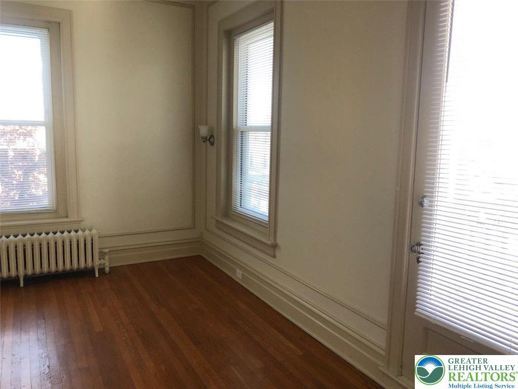 44 North 15th Street 2a Property Photo 6