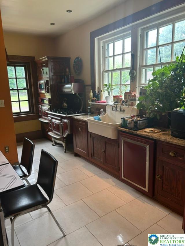 1170 Mosser Road Property Photo 8