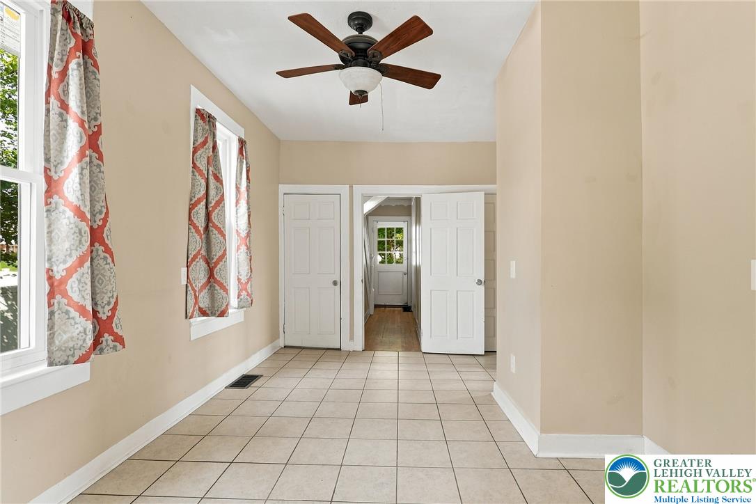 4120 Easton Avenue Property Photo 11