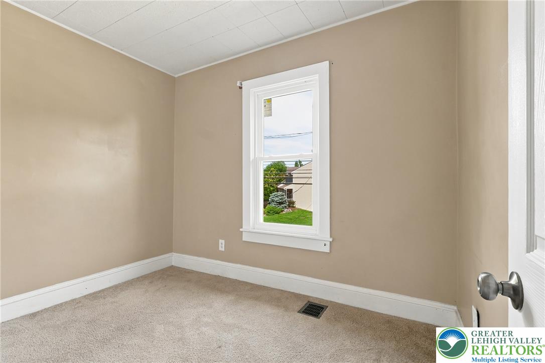 4120 Easton Avenue Property Photo 24