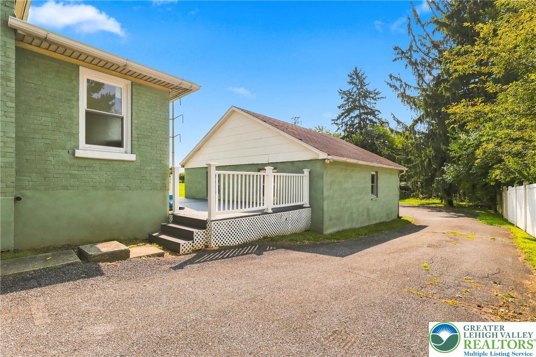 4120 Easton Avenue Property Photo 38