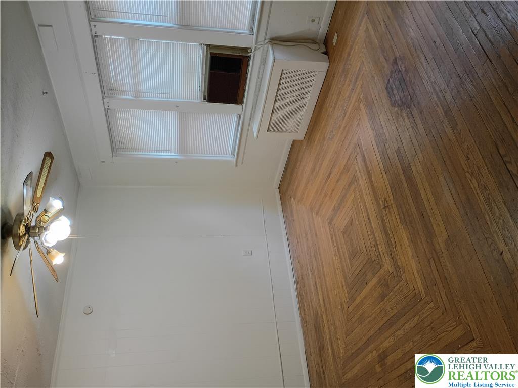 430 North 22nd Street Property Photo 8