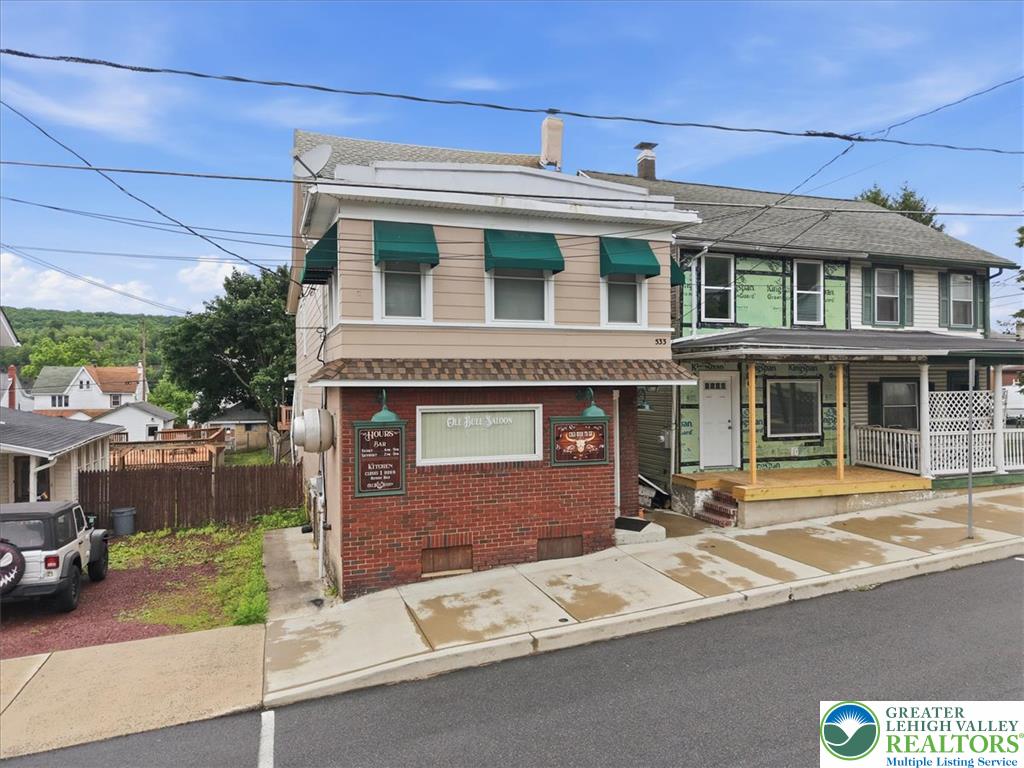 533 Patterson Street Property Photo 2