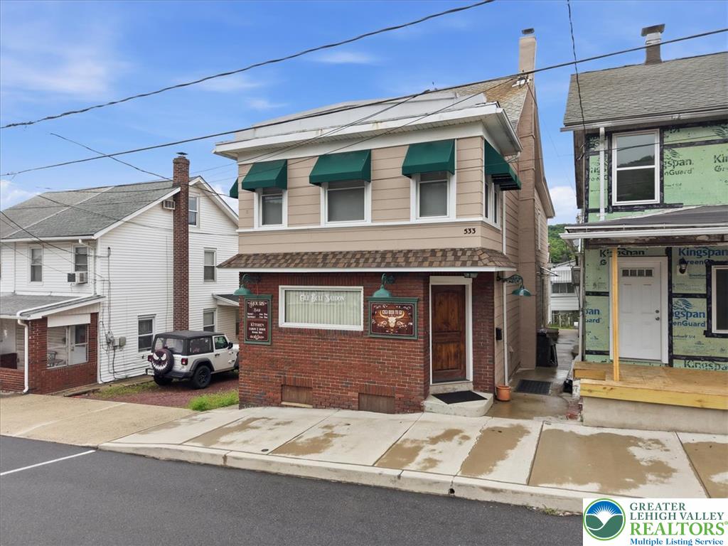 533 Patterson Street Property Photo 3