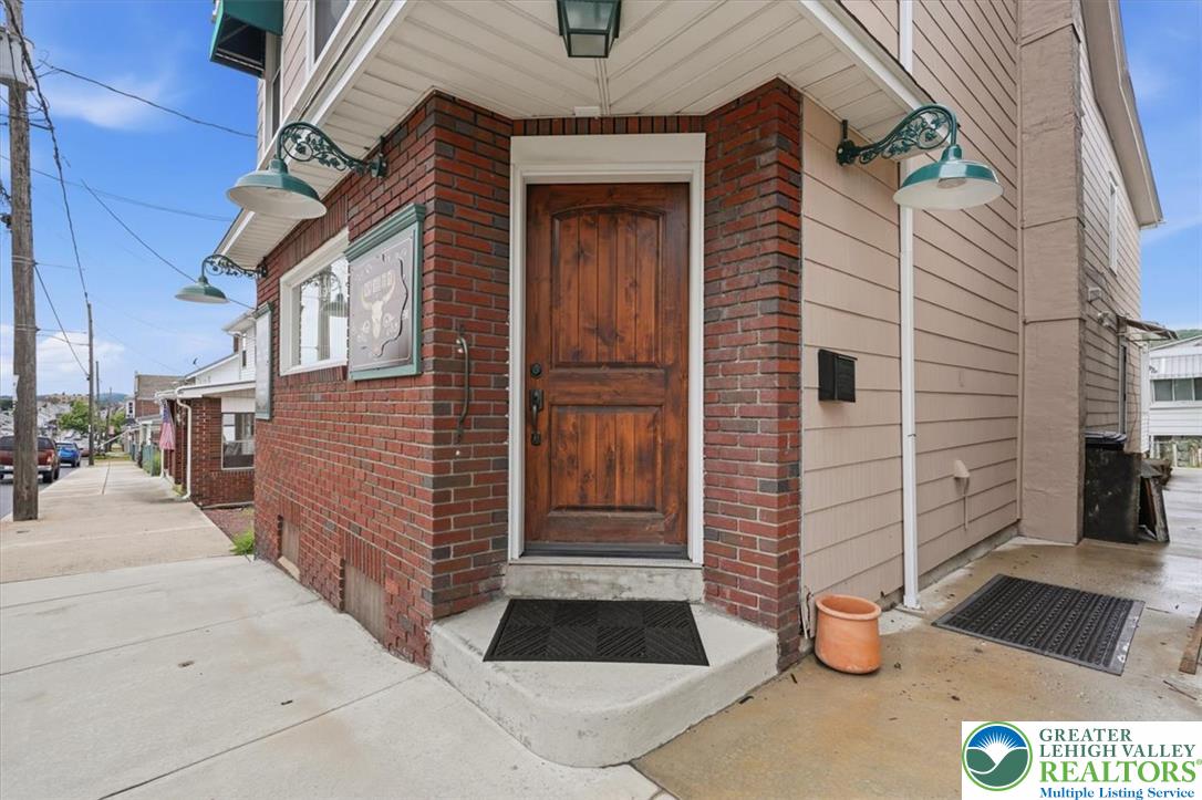 533 Patterson Street Property Photo 6