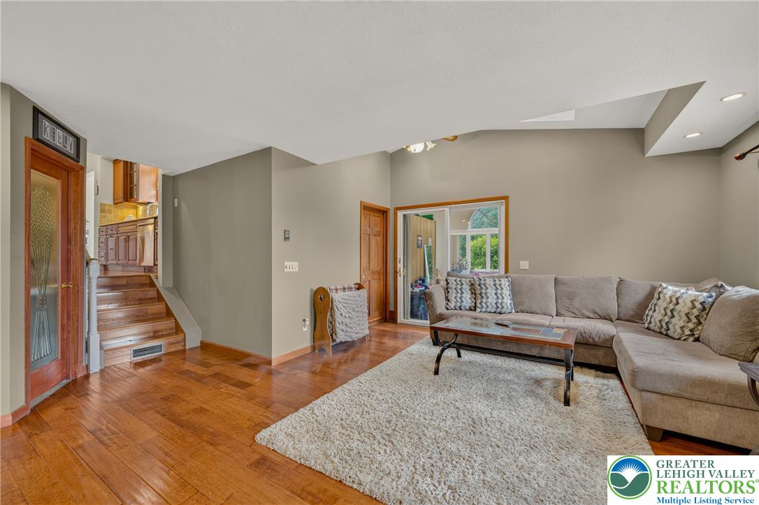 210 Frutchey Court Property Photo 11