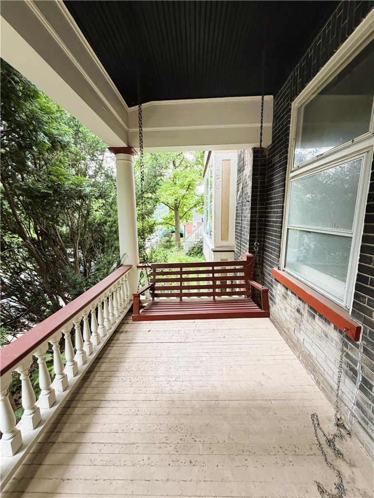 526 Seneca Street Property Photo 3