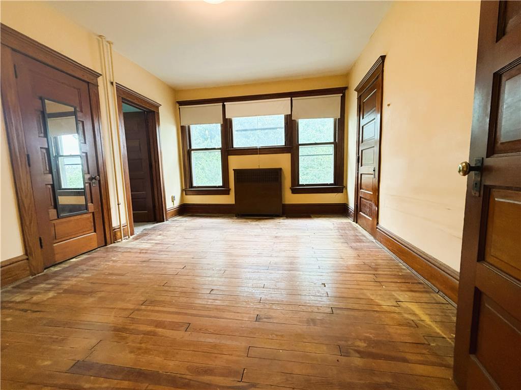 526 Seneca Street Property Photo 23