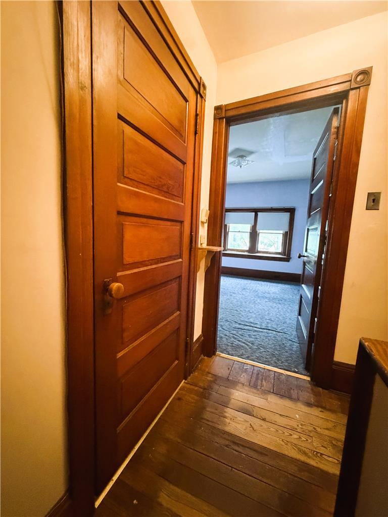 526 Seneca Street Property Photo 26