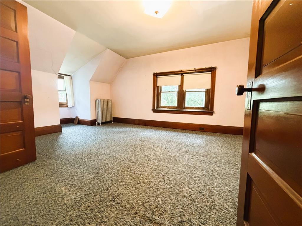 526 Seneca Street Property Photo 27