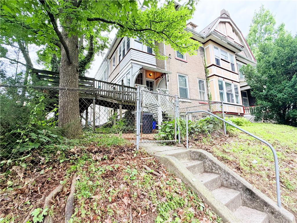 526 Seneca Street Property Photo 39