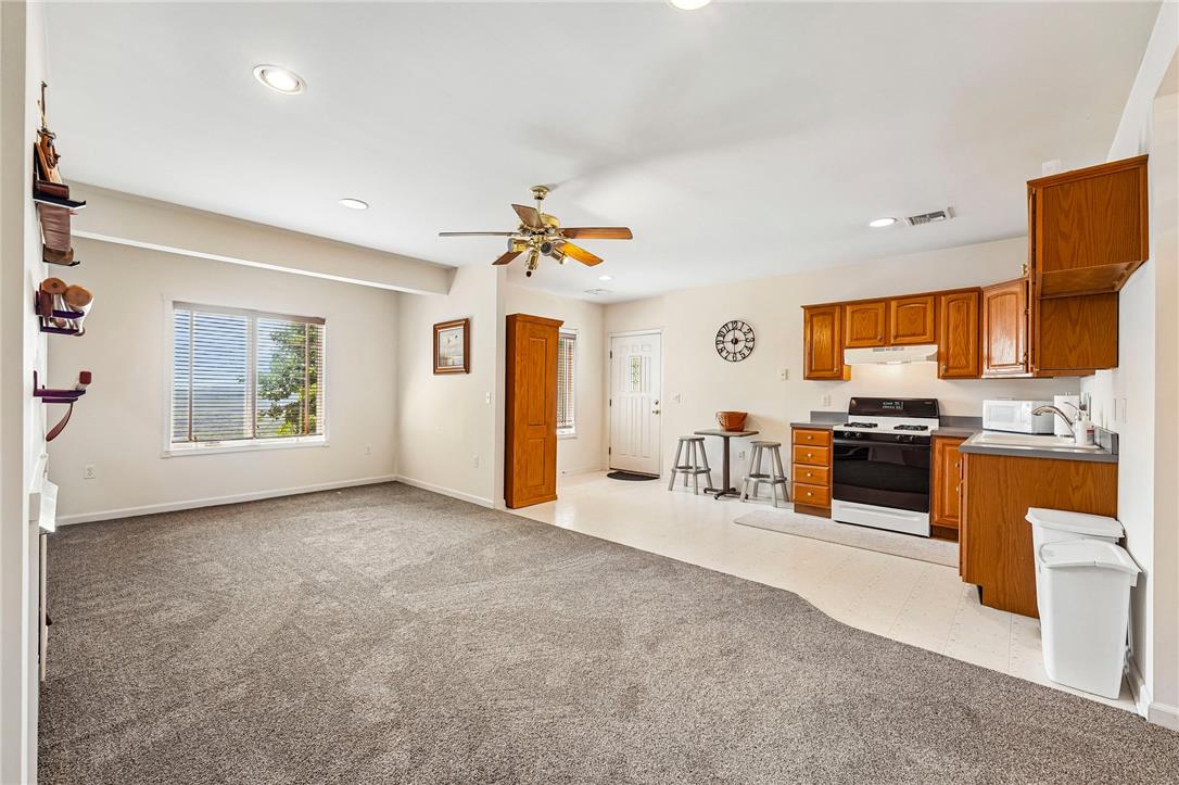 280 Sky Line Drive Property Photo 22