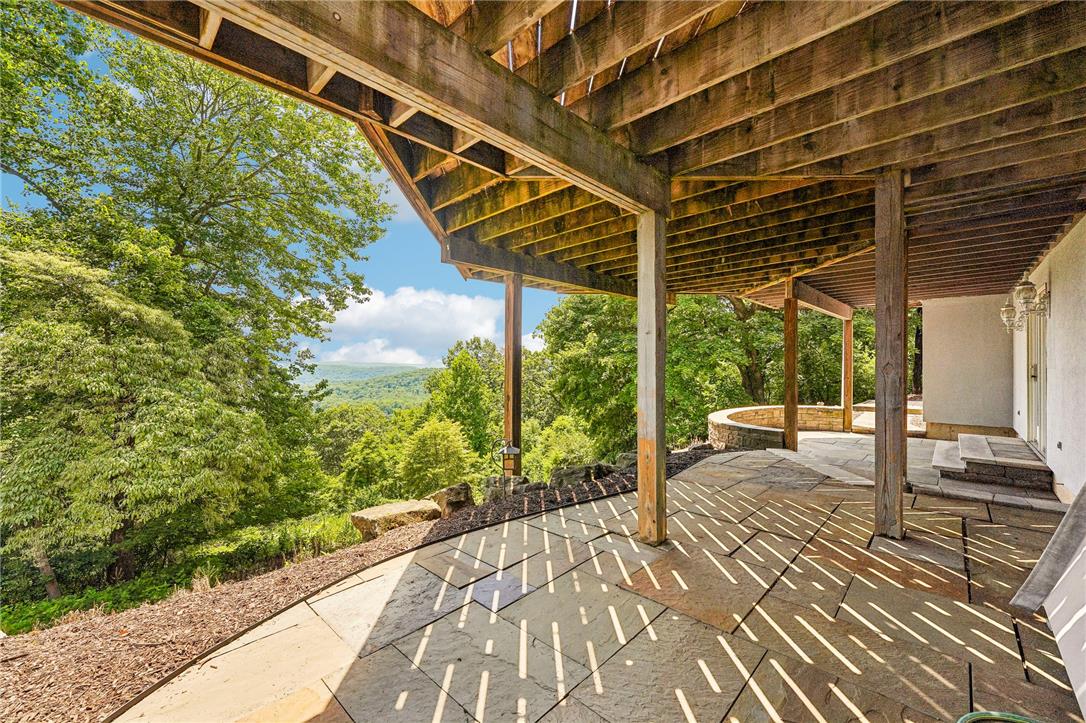 280 Sky Line Drive Property Photo 32