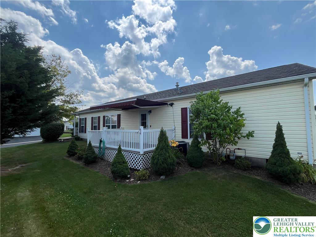 671 Kykuit Place Property Photo 3