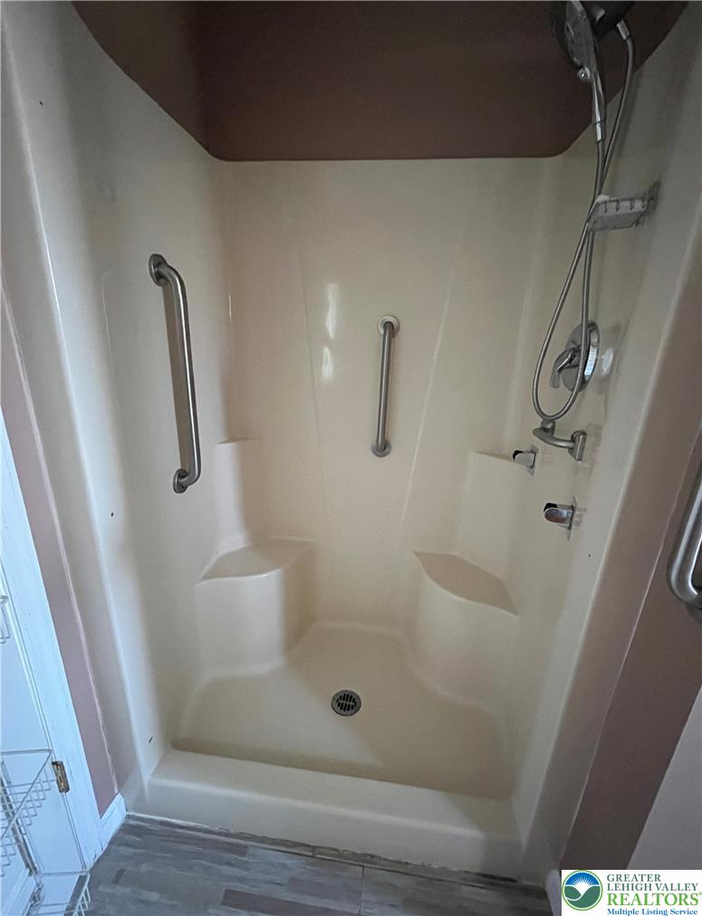 671 Kykuit Place Property Photo 12