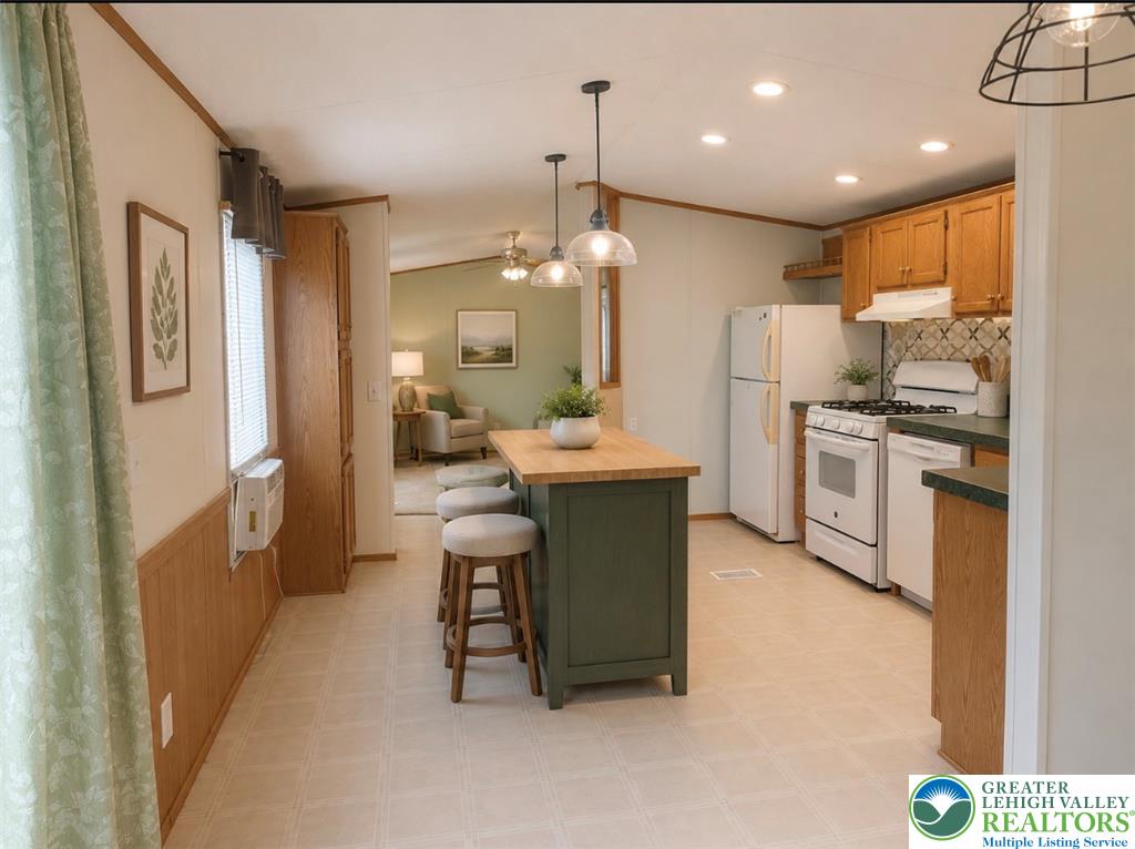 74 Easy Street Property Photo 11