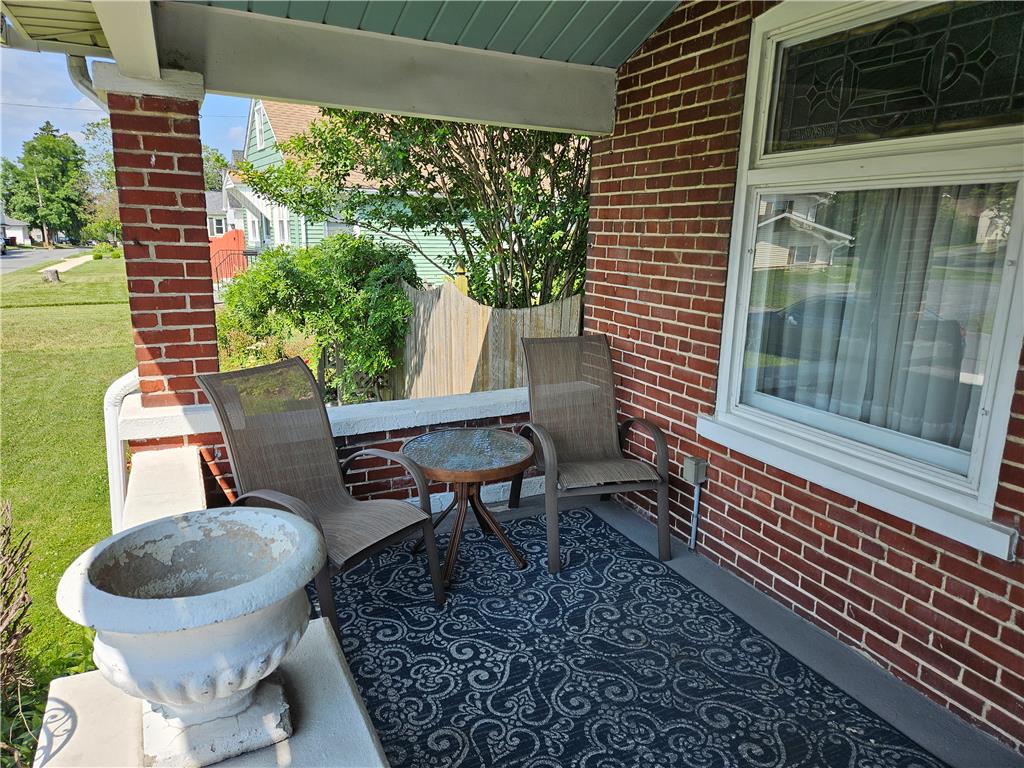 5181 Garfield Avenue Property Photo 6