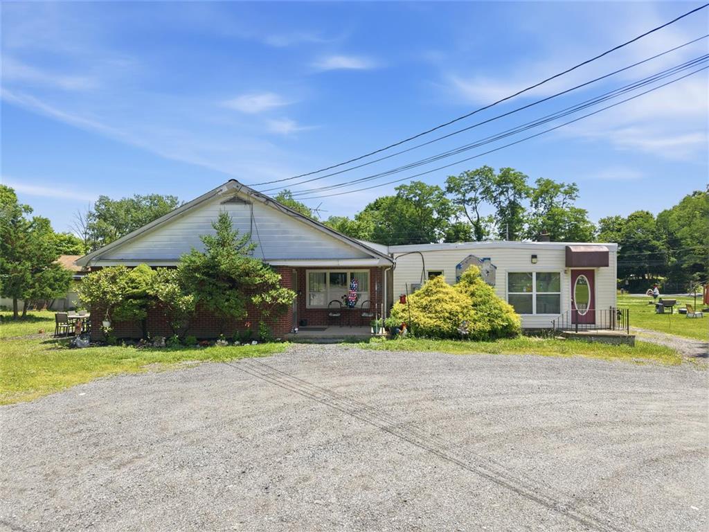 106 North Franklin Street Property Photo 4