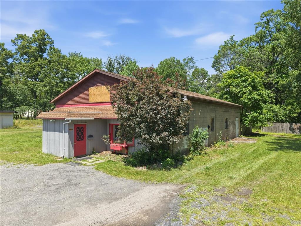 106 North Franklin Street Property Photo 6