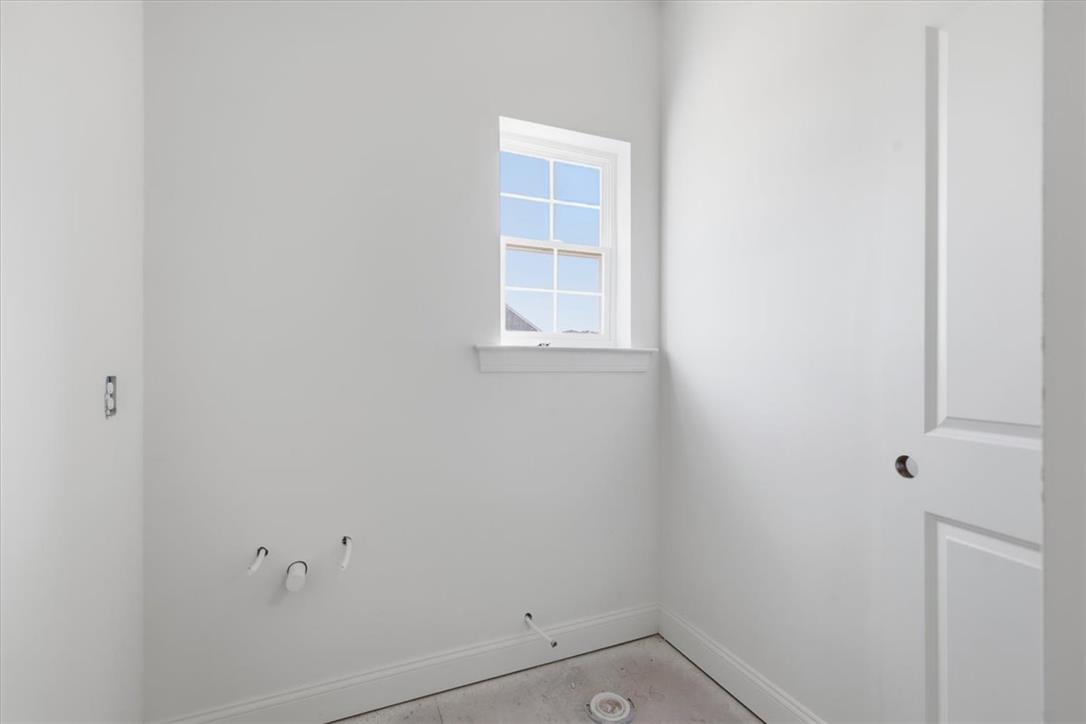 4390 Maple Street 8a Property Photo 21