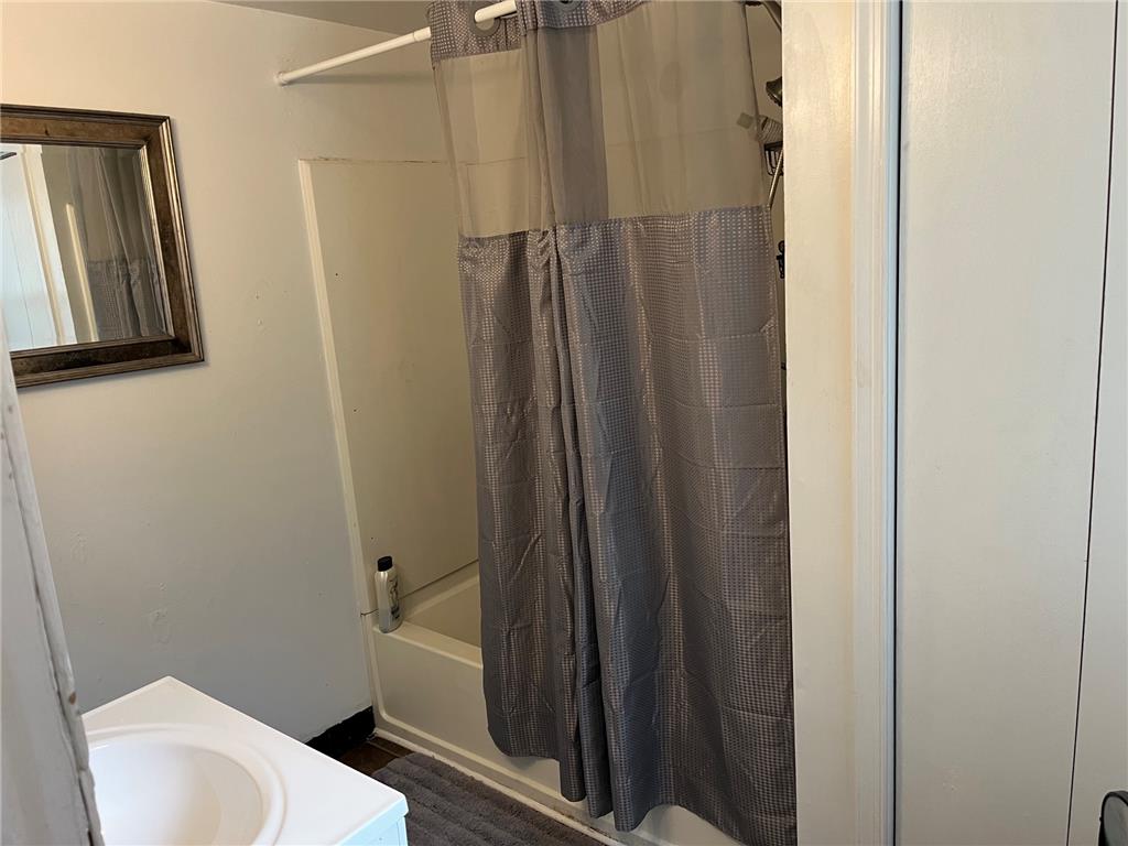 765 3rd St Property Photo 15