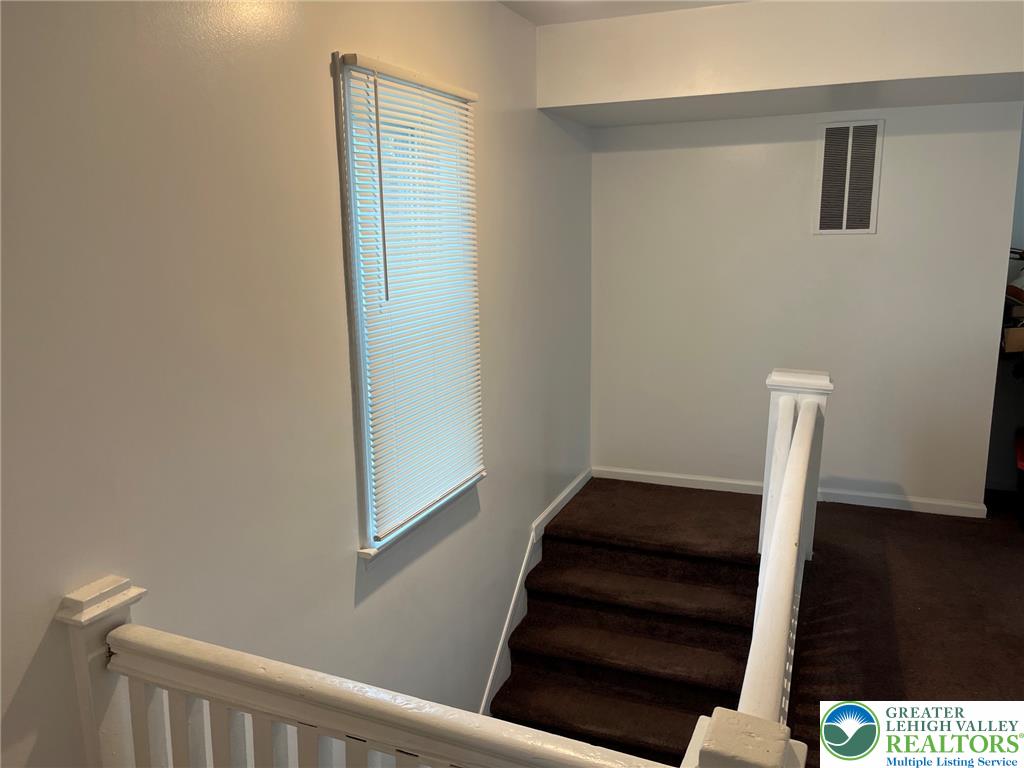 765 3rd St Property Photo 20