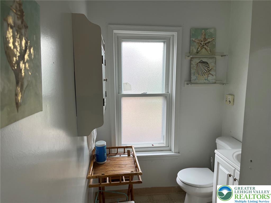 765 3rd St Property Photo 24