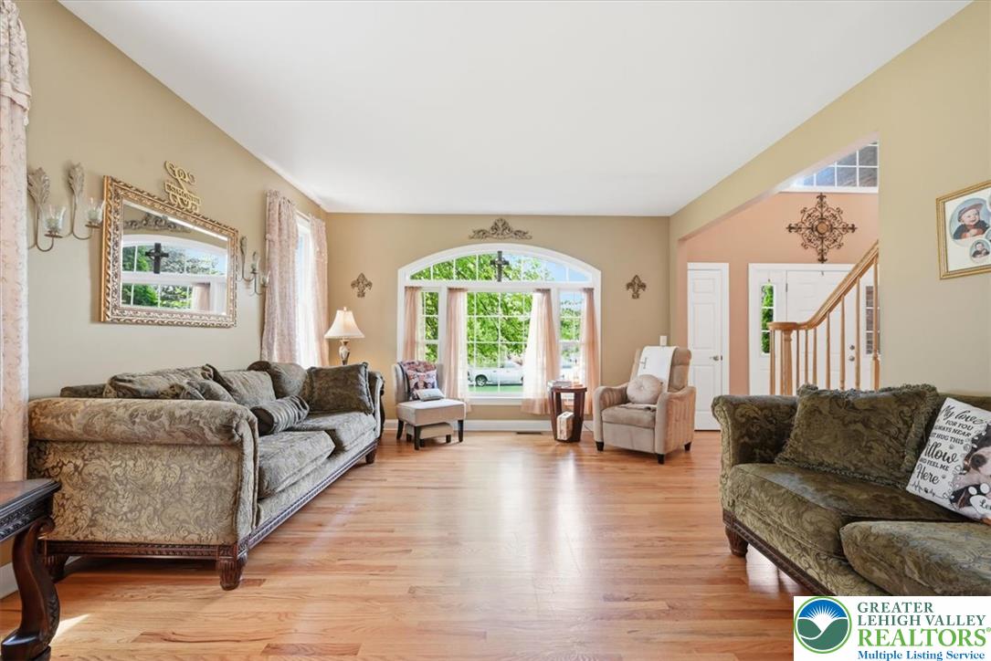 4559 Oakwood Lane Property Photo 14