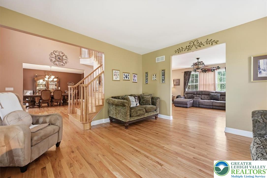4559 Oakwood Lane Property Photo 16