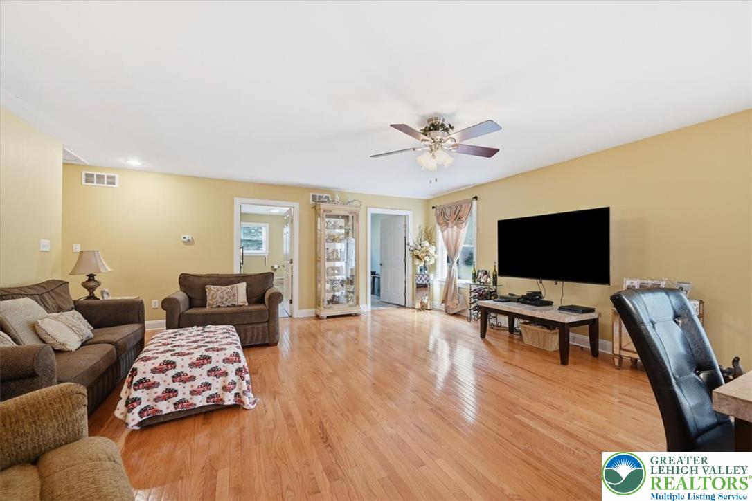 4559 Oakwood Lane Property Photo 37