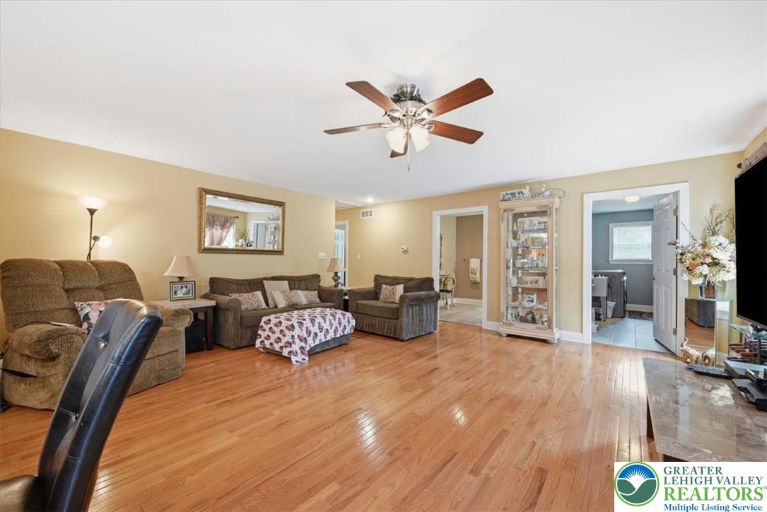 4559 Oakwood Lane Property Photo 38
