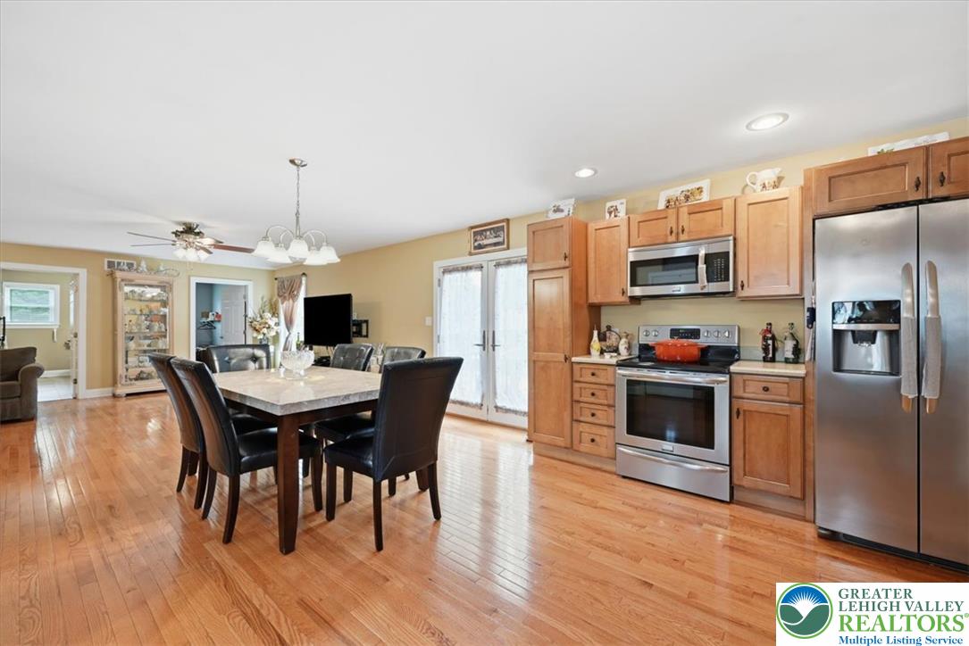 4559 Oakwood Lane Property Photo 42