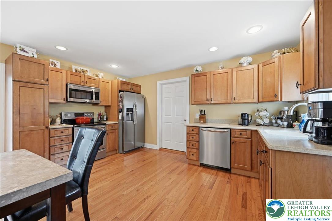 4559 Oakwood Lane Property Photo 43