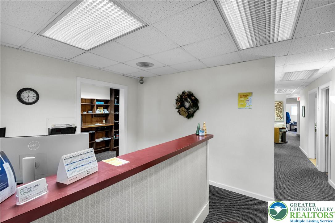 1810 Washington Blvd Property Photo 10