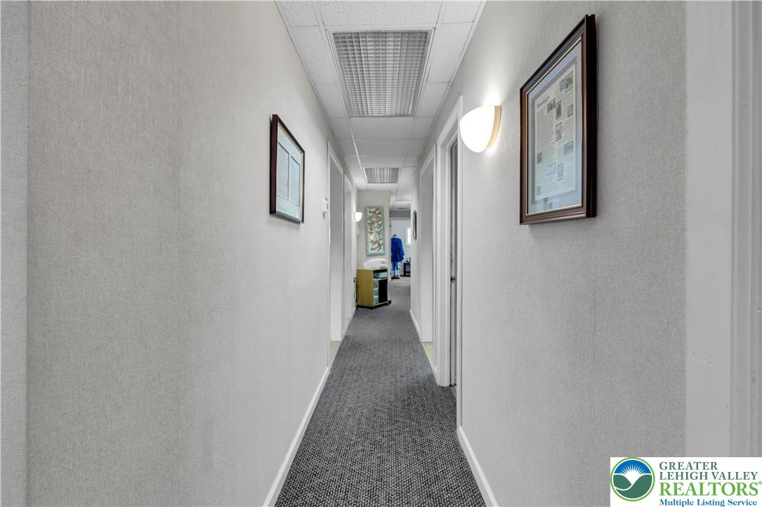 1810 Washington Blvd Property Photo 12