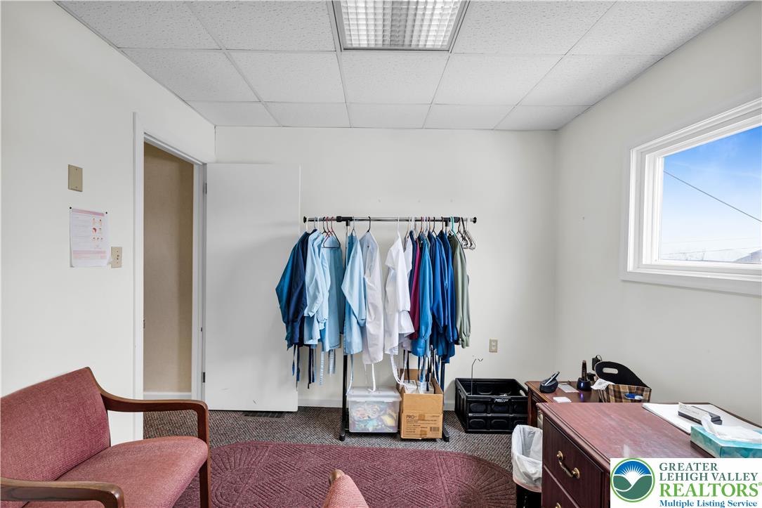 1810 Washington Blvd Property Photo 24