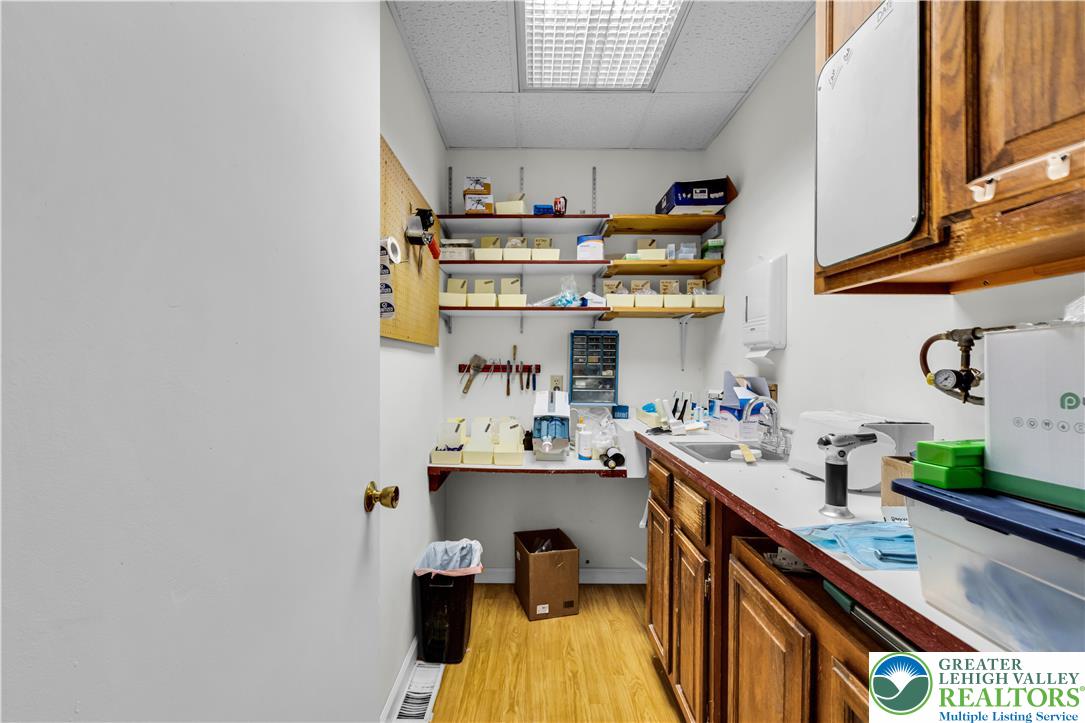 1810 Washington Blvd Property Photo 25