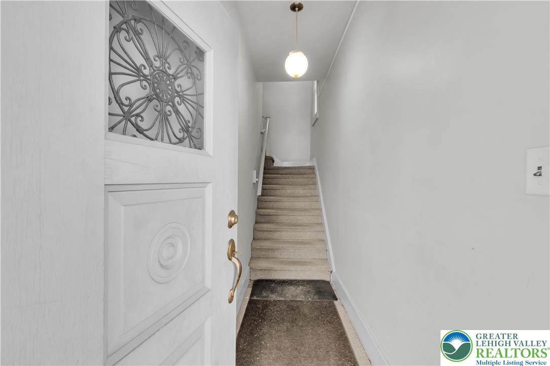 1810 Washington Blvd Property Photo 28