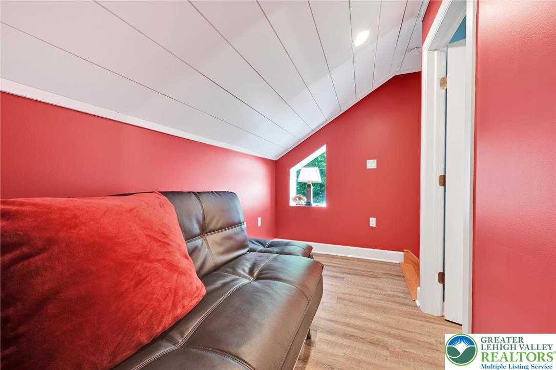 279 Greenview Drive Property Photo 27