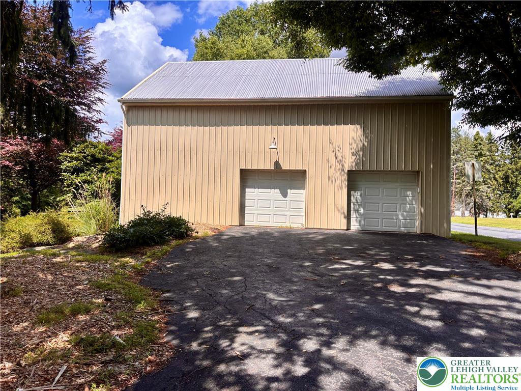 3590 Drifting Drive Property Photo 10