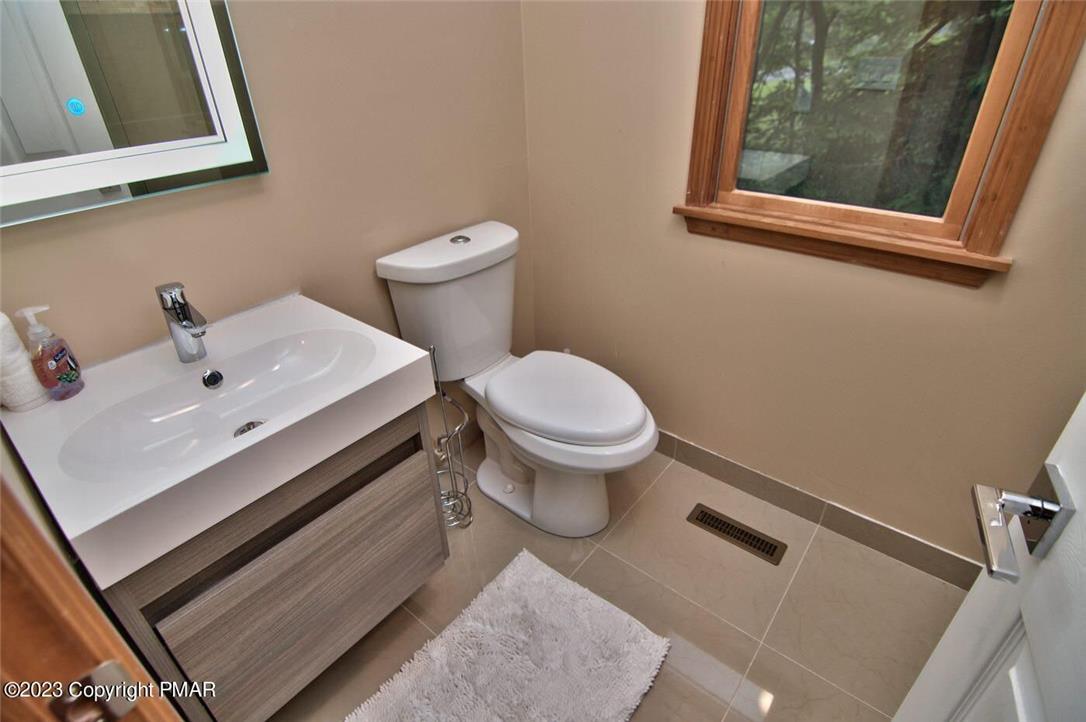 782 Lower Deer Valley Road Property Photo 6