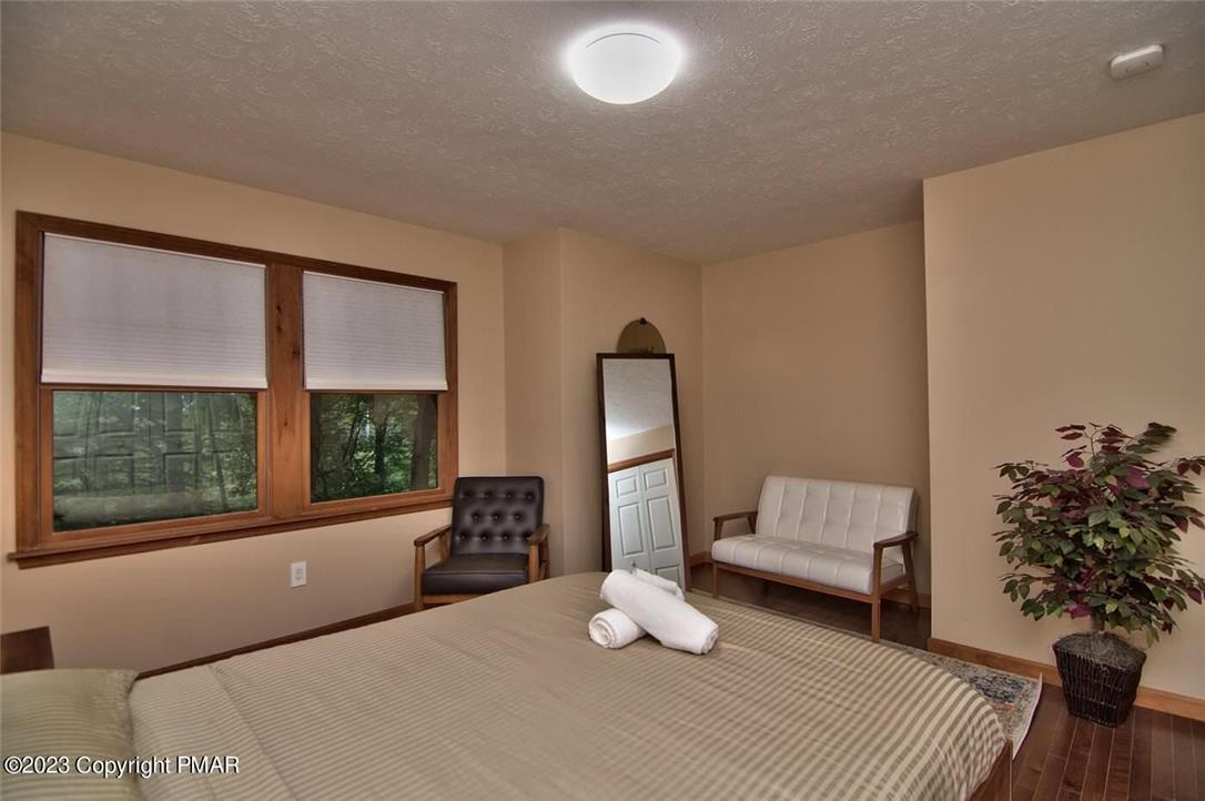 782 Lower Deer Valley Road Property Photo 8