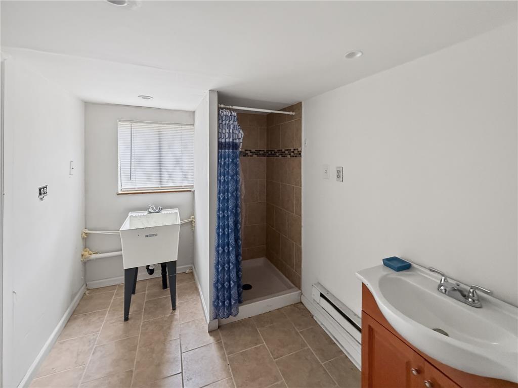 1292 Winding Way Property Photo 25
