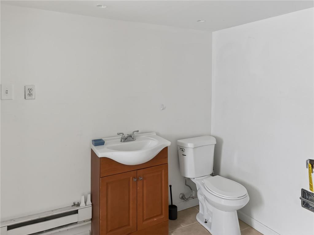 1292 Winding Way Property Photo 27