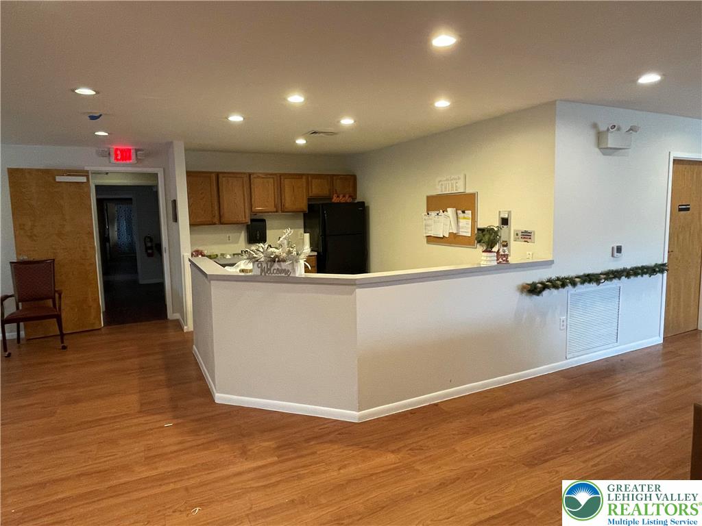 4315 Washington Street Property Photo 5