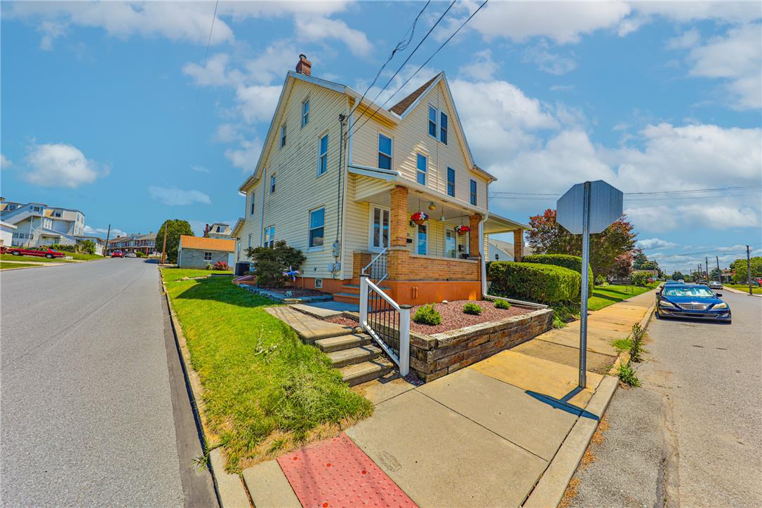 3121 North Hobson Street Property Photo 1