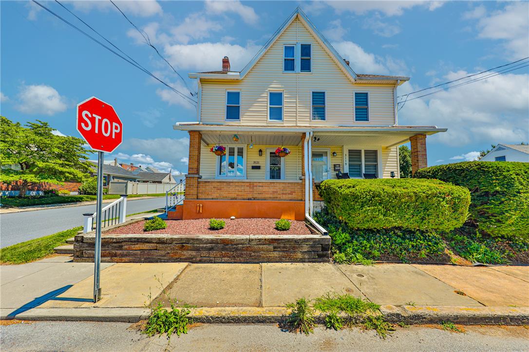 3121 North Hobson Street Property Photo 3