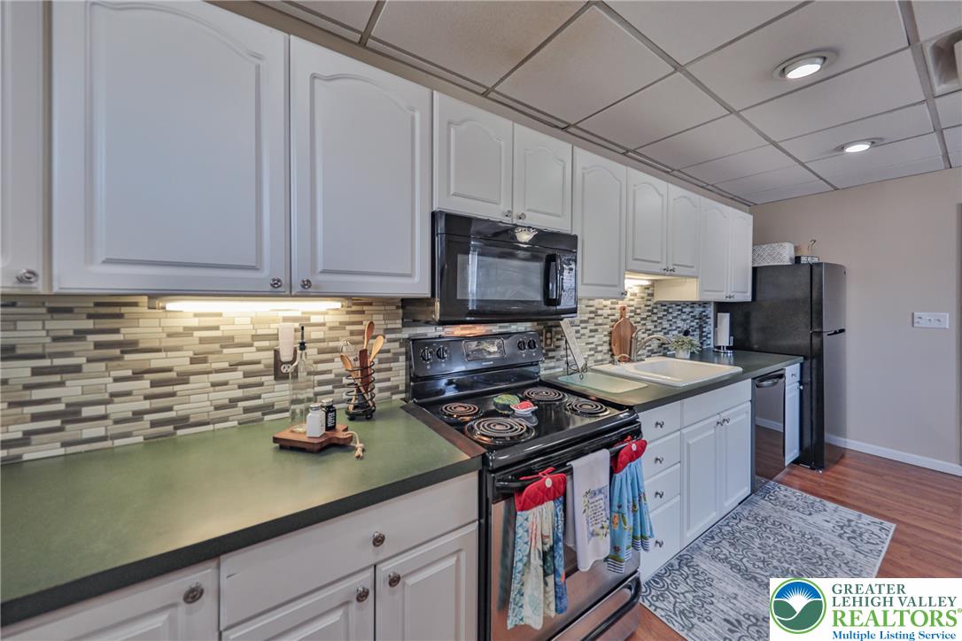 3121 North Hobson Street Property Photo 25