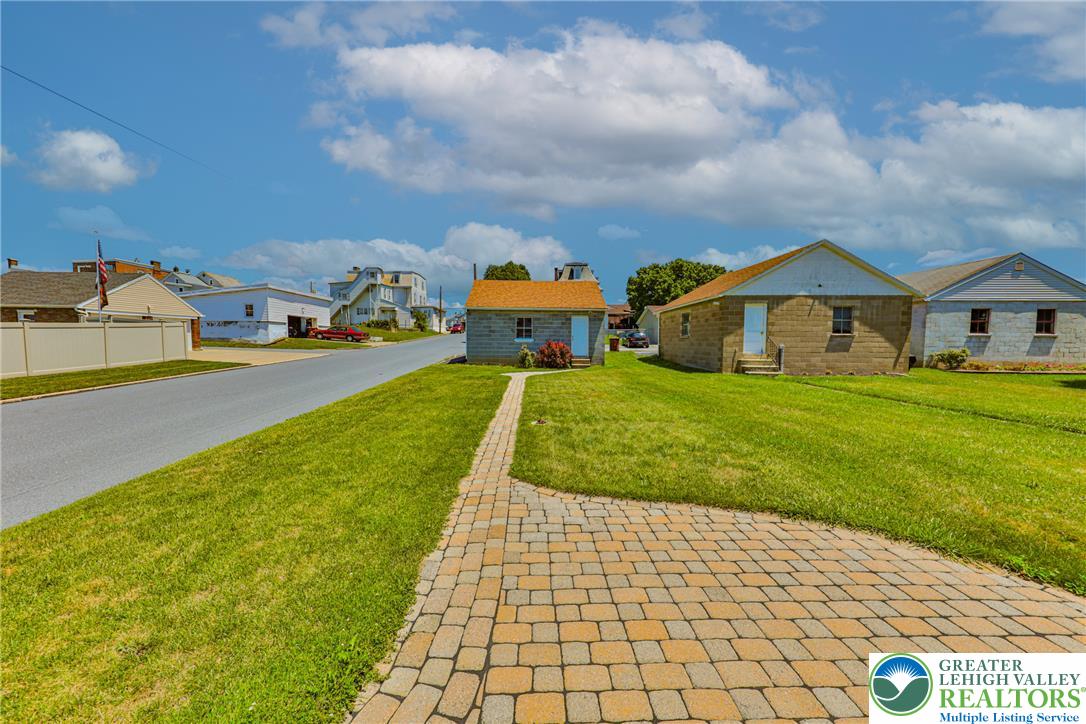 3121 North Hobson Street Property Photo 63
