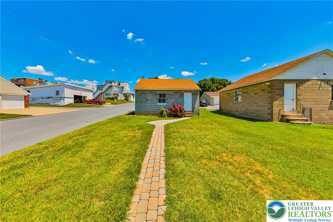3121 North Hobson Street Property Photo 65